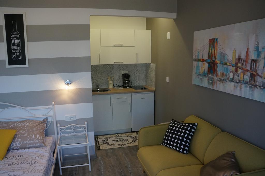 Apartments Valentino Supetarska Draga Extérieur photo